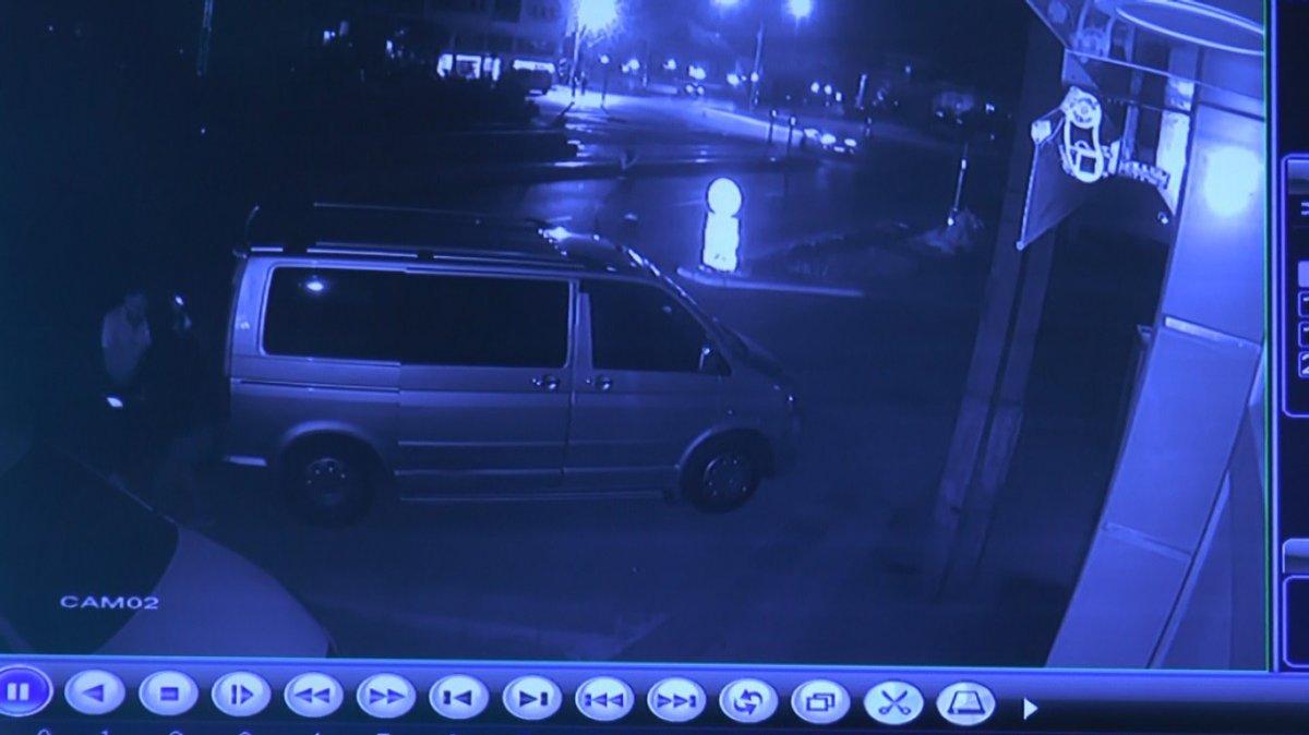 Eskişehir'de adres sorma bahanesiyle telefon çaldı