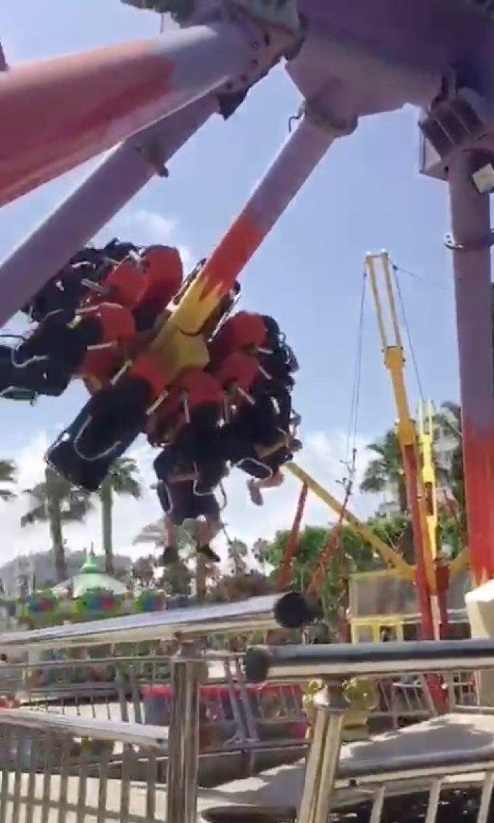 Antalya’da lunaparkta salıncak koptu, 3 çocuk yaralandı