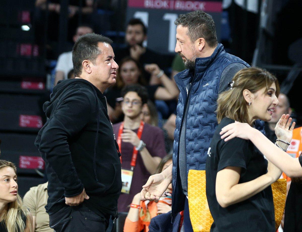 Anadolu Efes, seriyi 2-1 yaptı