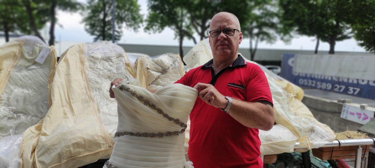 Bursa'da bedava dağıtacağı gelinlikler için şanslı adayları arıyor