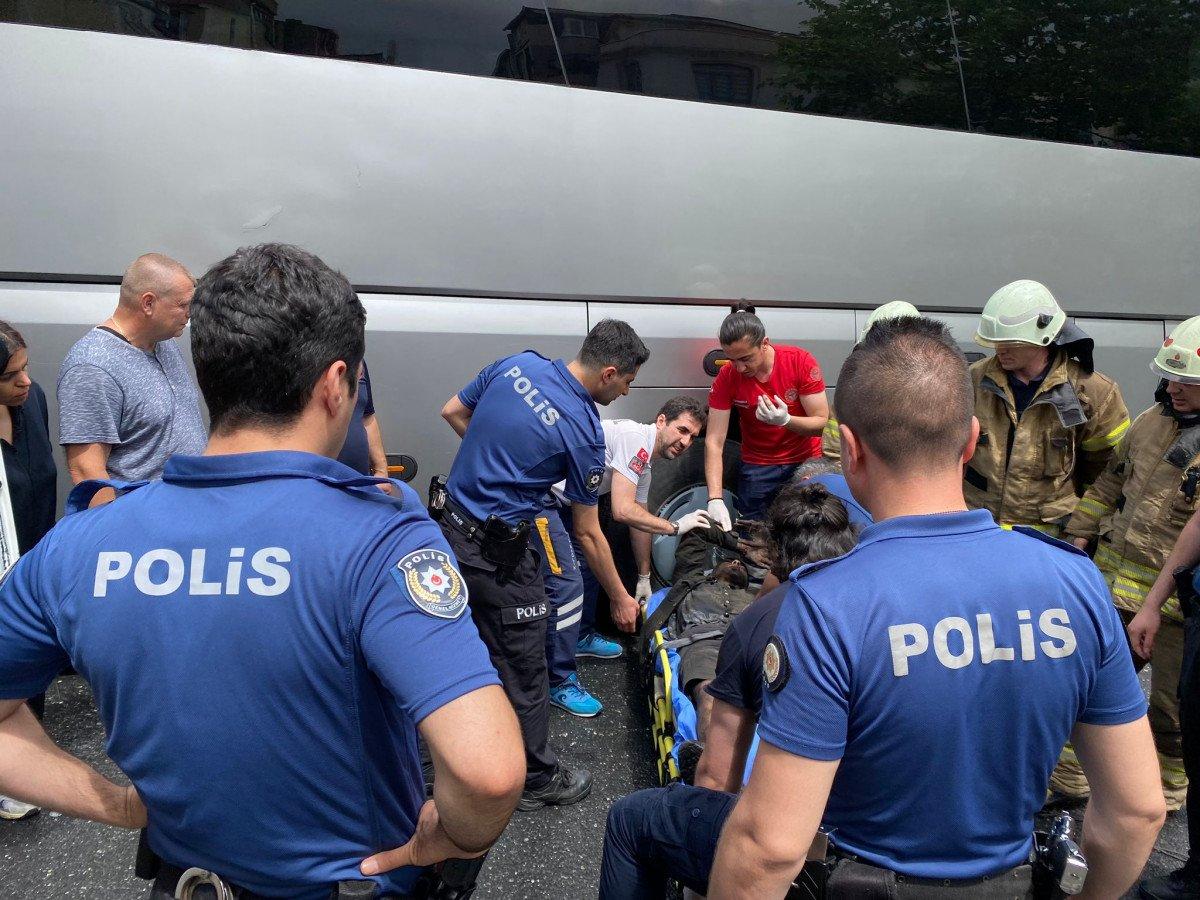 İstanbul'da otobüsün motor kısmından kaçak yolcu çıktı