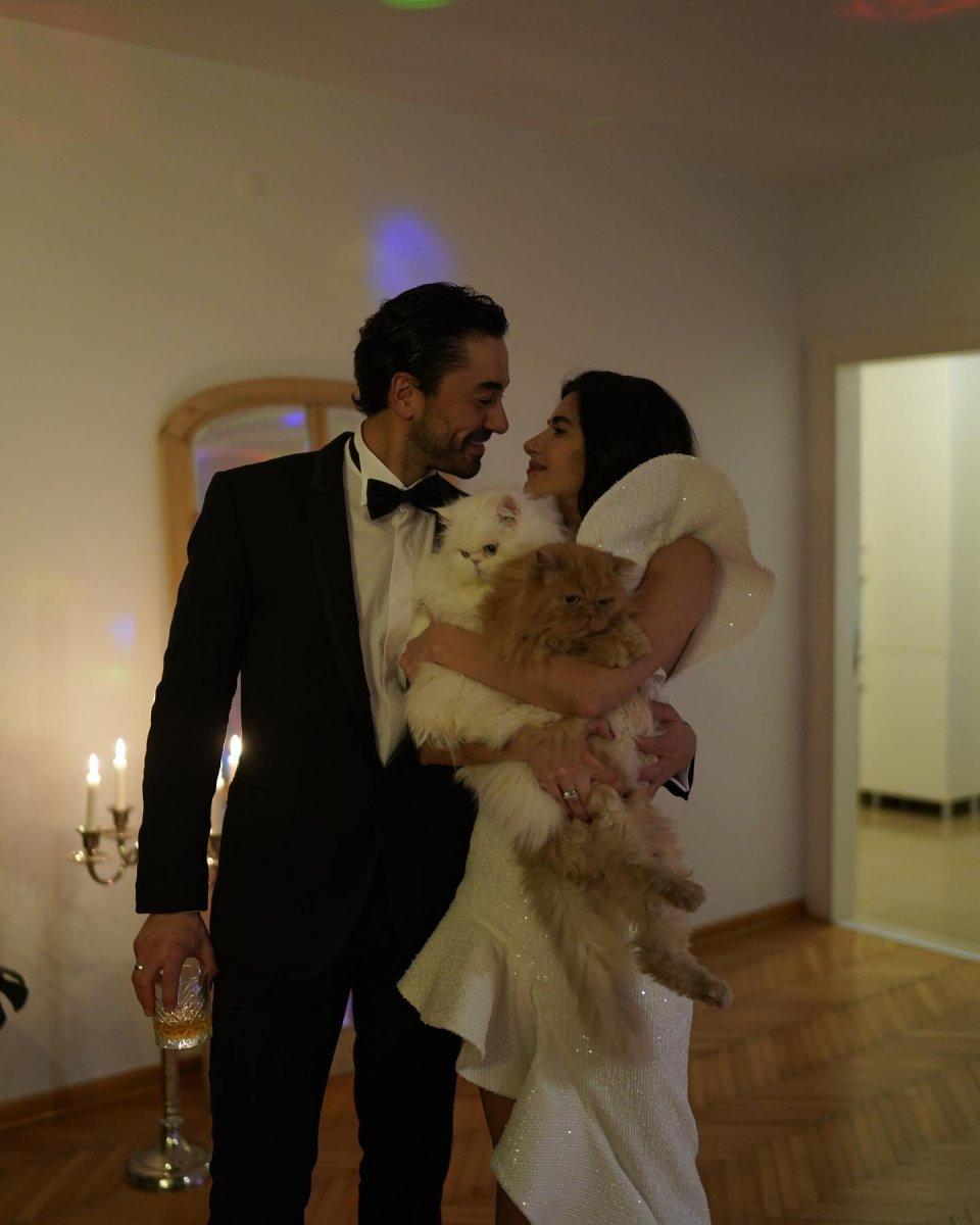 Gökhan Alkan, Nesrin Cavadzade'yi sildi