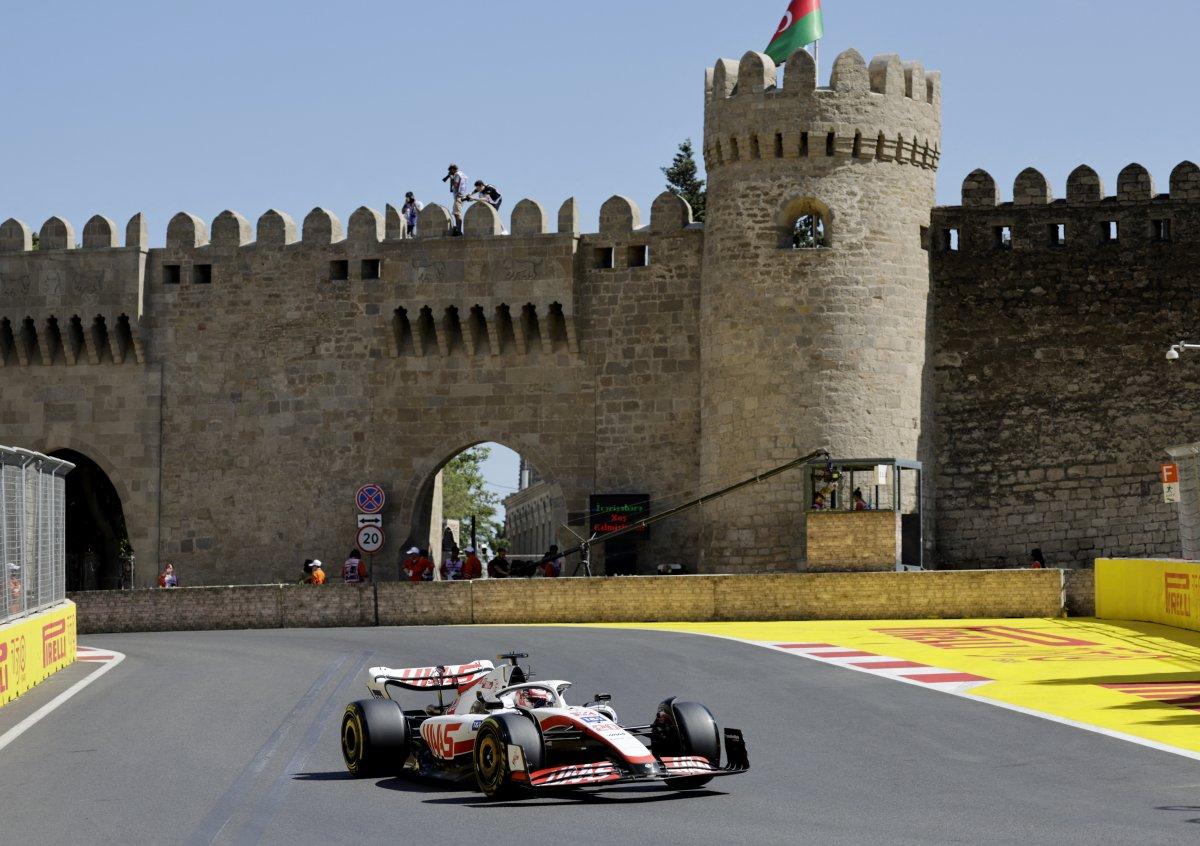 Azerbaycan GP'sinde kazanan Max Verstappen