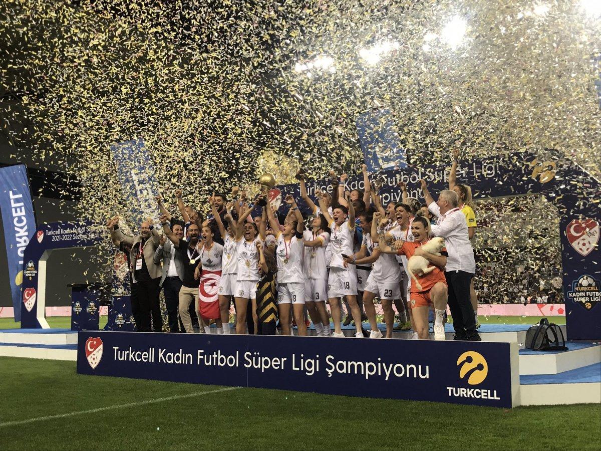 Kadın Futbol Süper Ligi'nde ALG Spor şampiyon