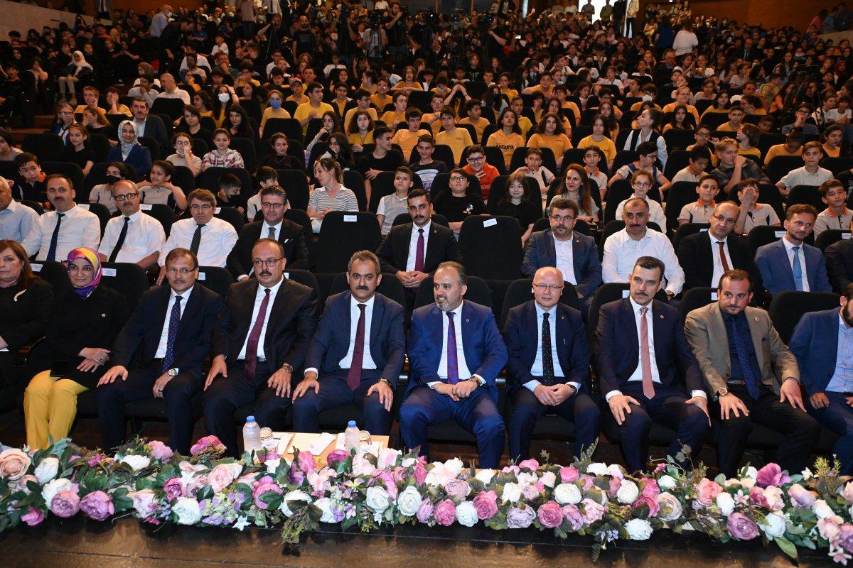 Bursa Büyükşehir Belediyesi'nden meslek liselilere burs desteği başlıyor