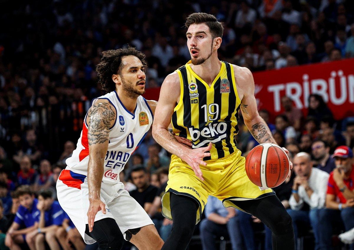 Anadolu Efes'i 3-1 yenen Fenerbahçe, Basketbol Süper Ligi şampiyonu