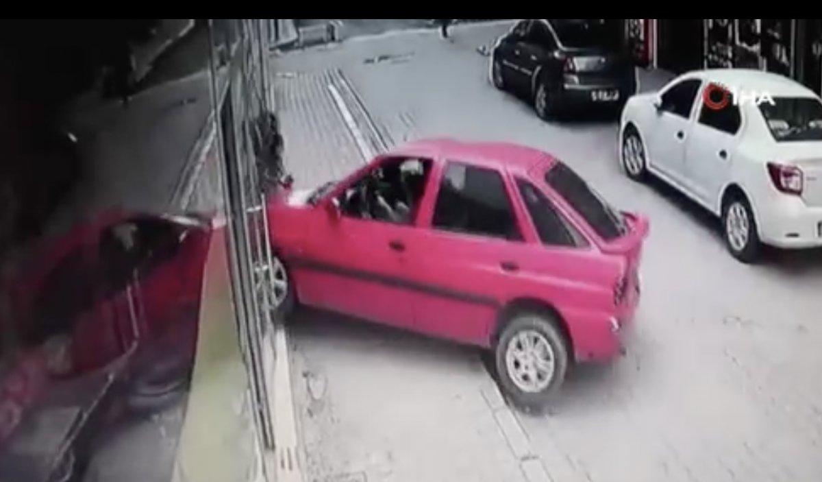 Ankara'da frenle gazı karıştıran sürücü kazaya neden oldu