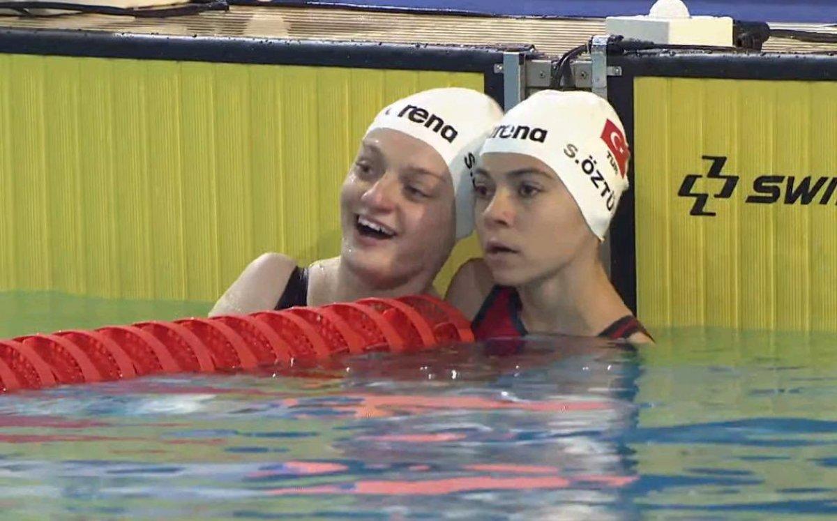 Para milli yüzücü Sümeyye Boyacı dünya şampiyonu