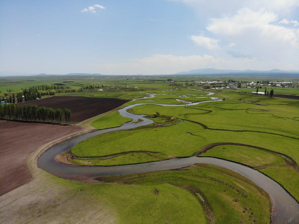 Kars'ta Arpaçay Menderesi'nden manzaralar