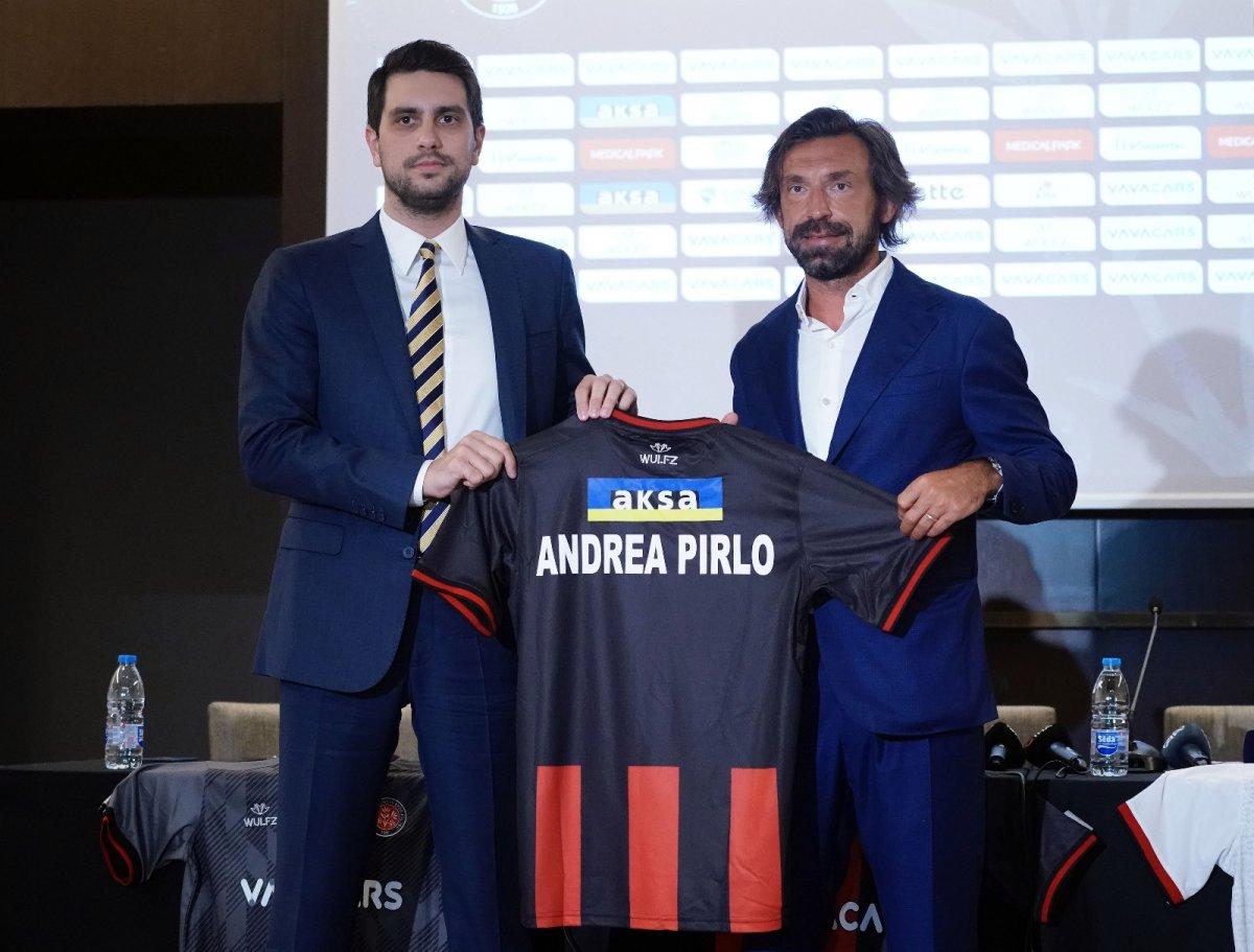 Andrea Pirlo, Fatih Karagümrük'e imzayı attı