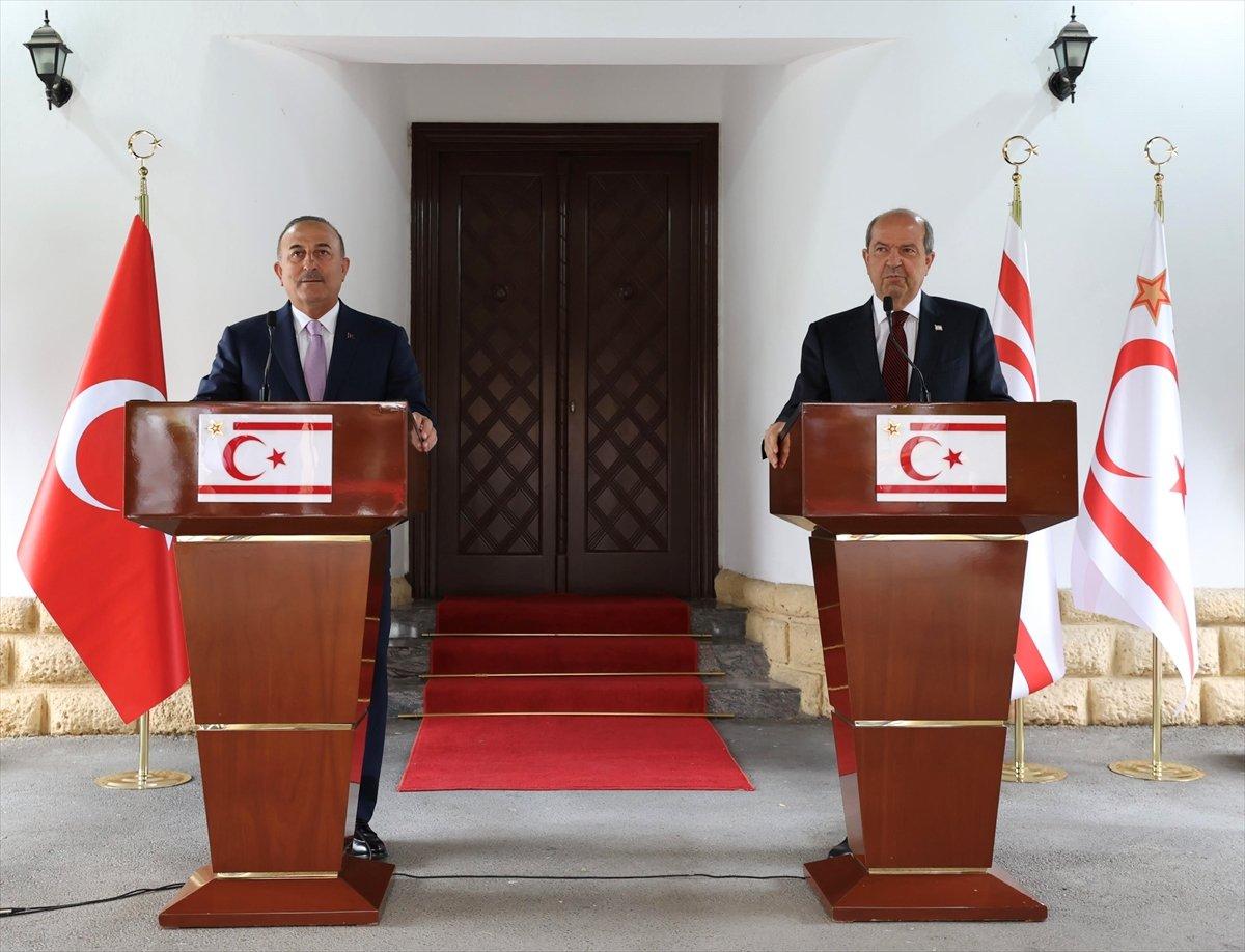 Mevlüt Çavuşoğlu'ndan Yunan amiralin sözlerine yanıt: Boş laflar