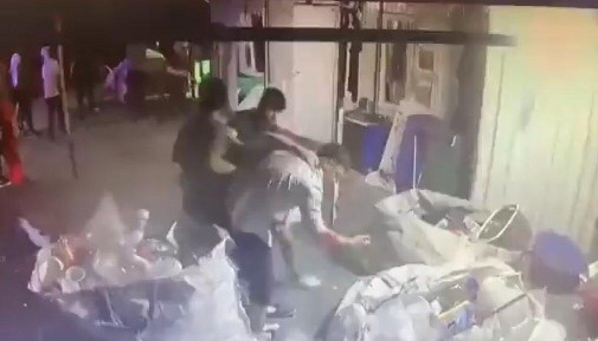 Ataşehir'de yabancı sanılan Türk genci bıçaklandı