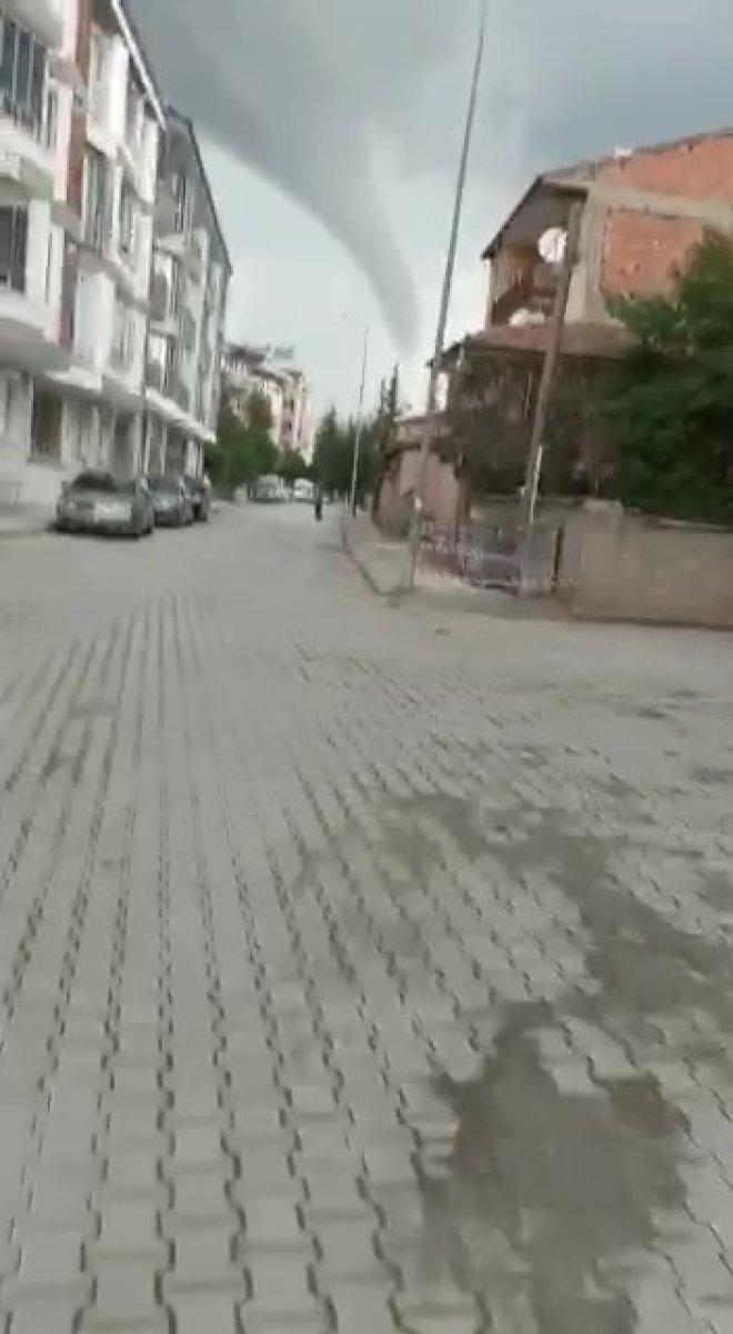 Amasya’da çıkan hortum kamerada