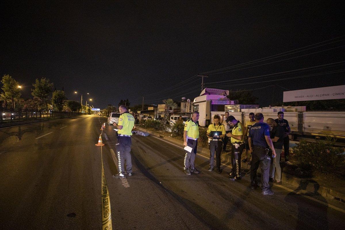 Antalya'da motosiklet kazası: 3 ölü