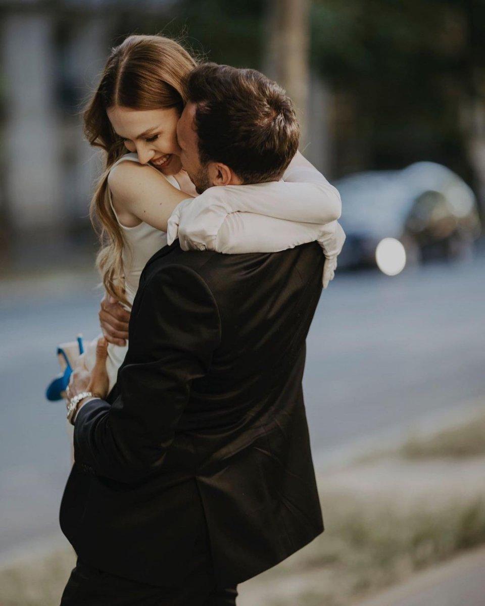 Duygu Özaslan evlendi