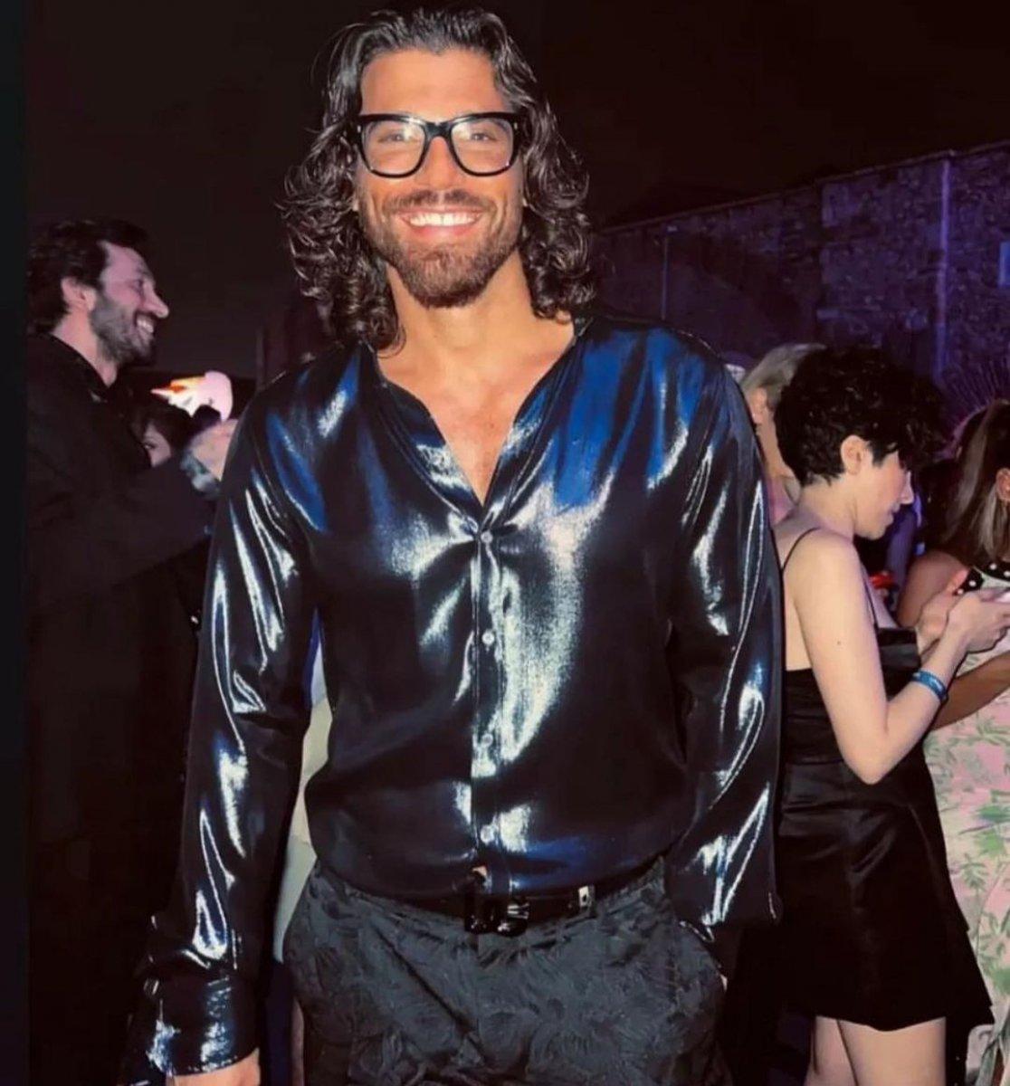 Can Yaman, tavrı eleştirildi