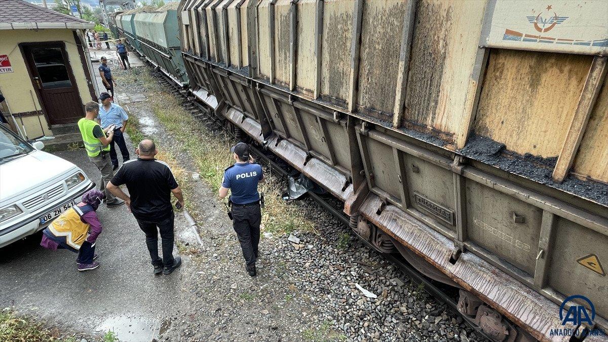Karabük'te hemzemin geçitte trenin çarptığı kişi hayatını kaybetti