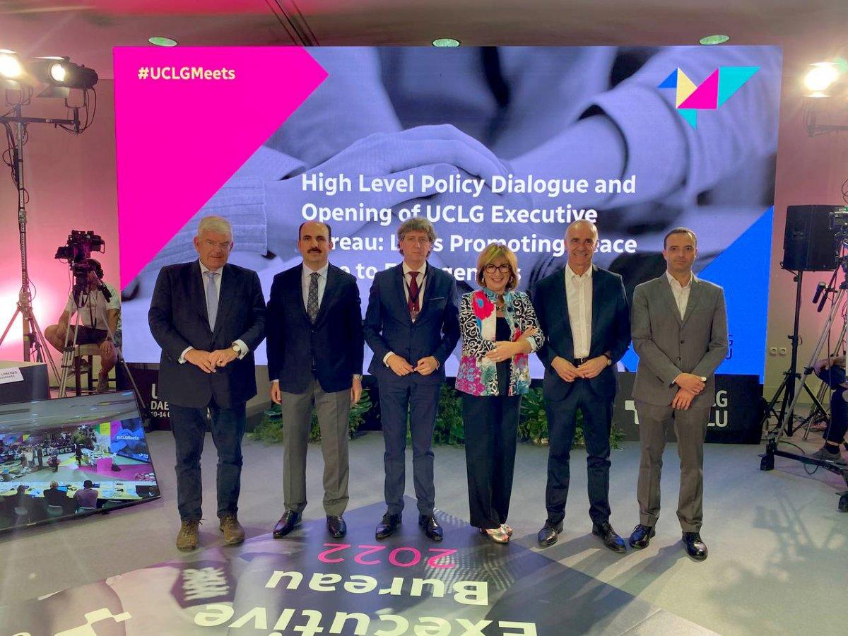 Uğur İbrahim Altay, Dünya Belediyeler Birliği Başkanı oldu