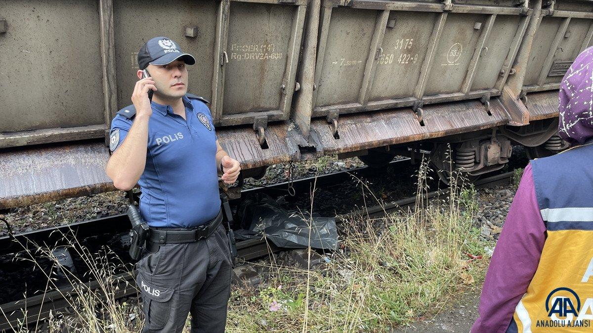 Karabük'te hemzemin geçitte trenin çarptığı kişi hayatını kaybetti