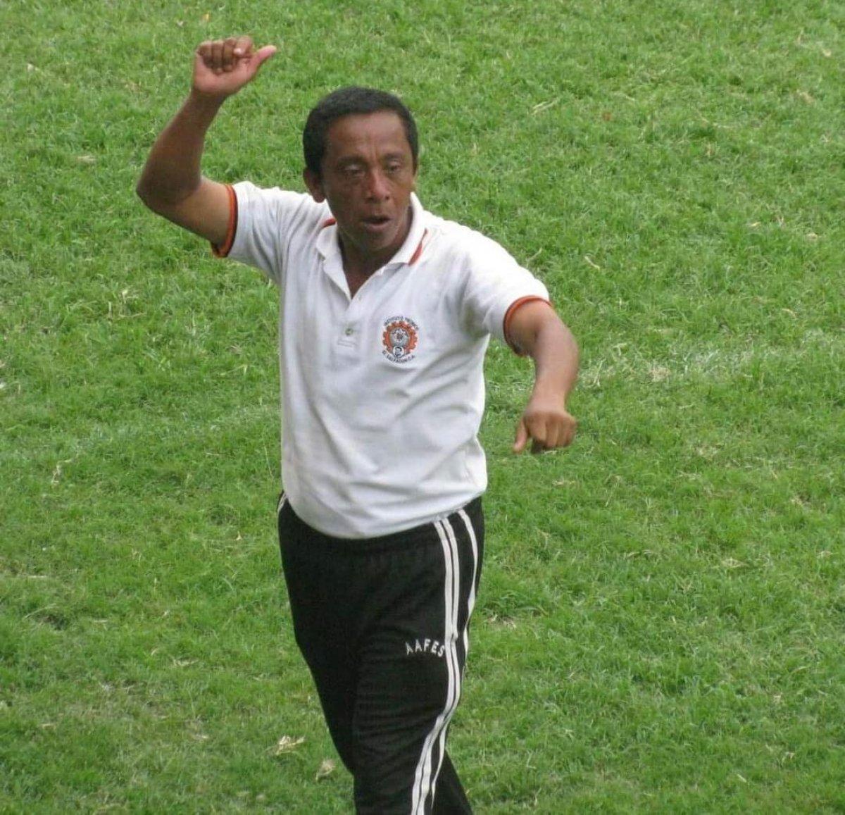 Sahada saldırıya uğrayan hakem hayatını kaybetti