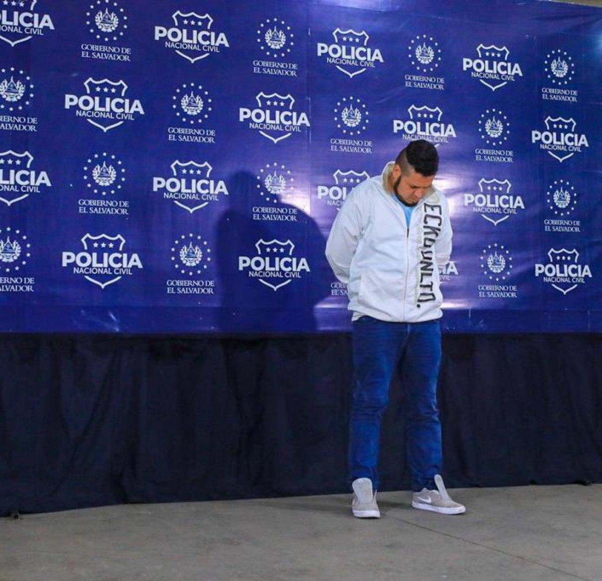 Sahada saldırıya uğrayan hakem hayatını kaybetti