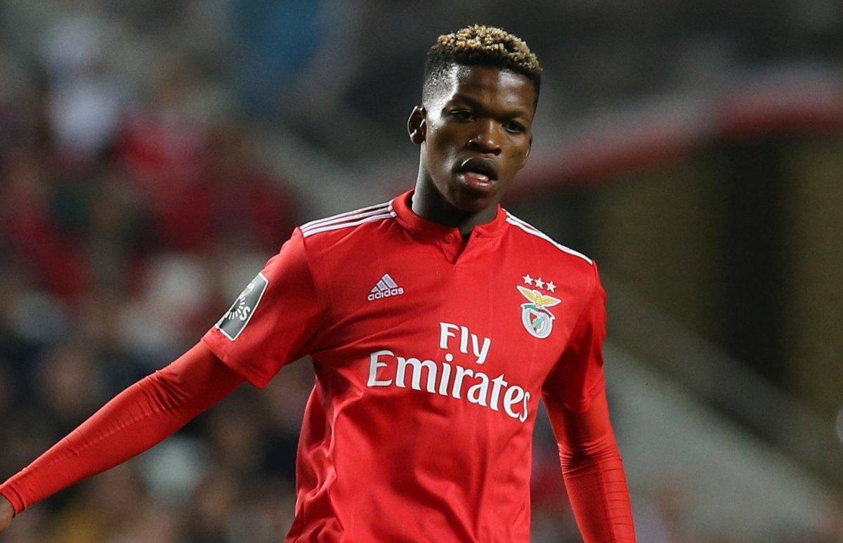 Galatasaray'a Benfica'dan yeni orta saha