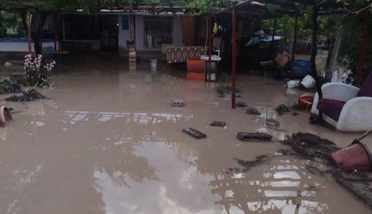 AFAD'dan sağanak yağıştan etkilenen 13 ildeki çalışmalara ilişkin açıklama