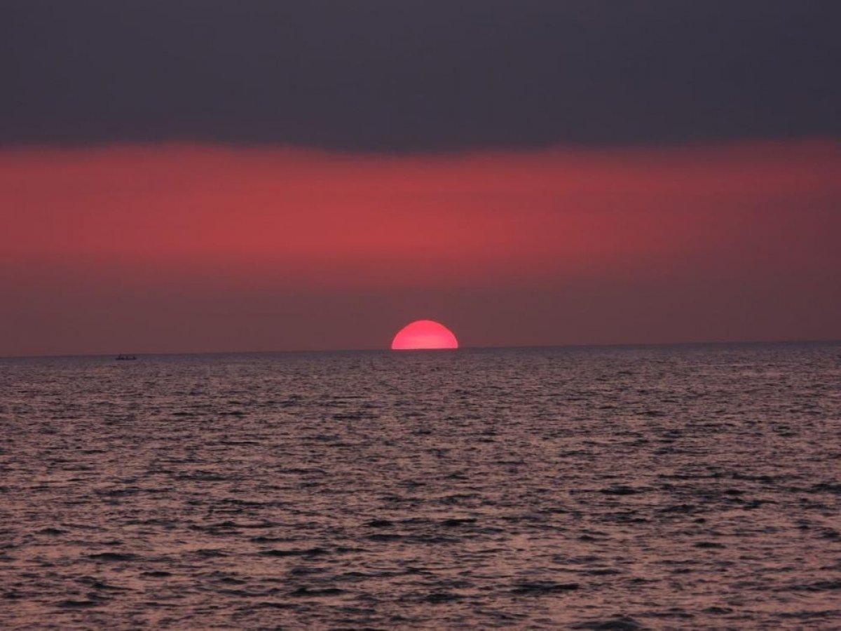 Hatay'da gün batımı görenleri mest etti