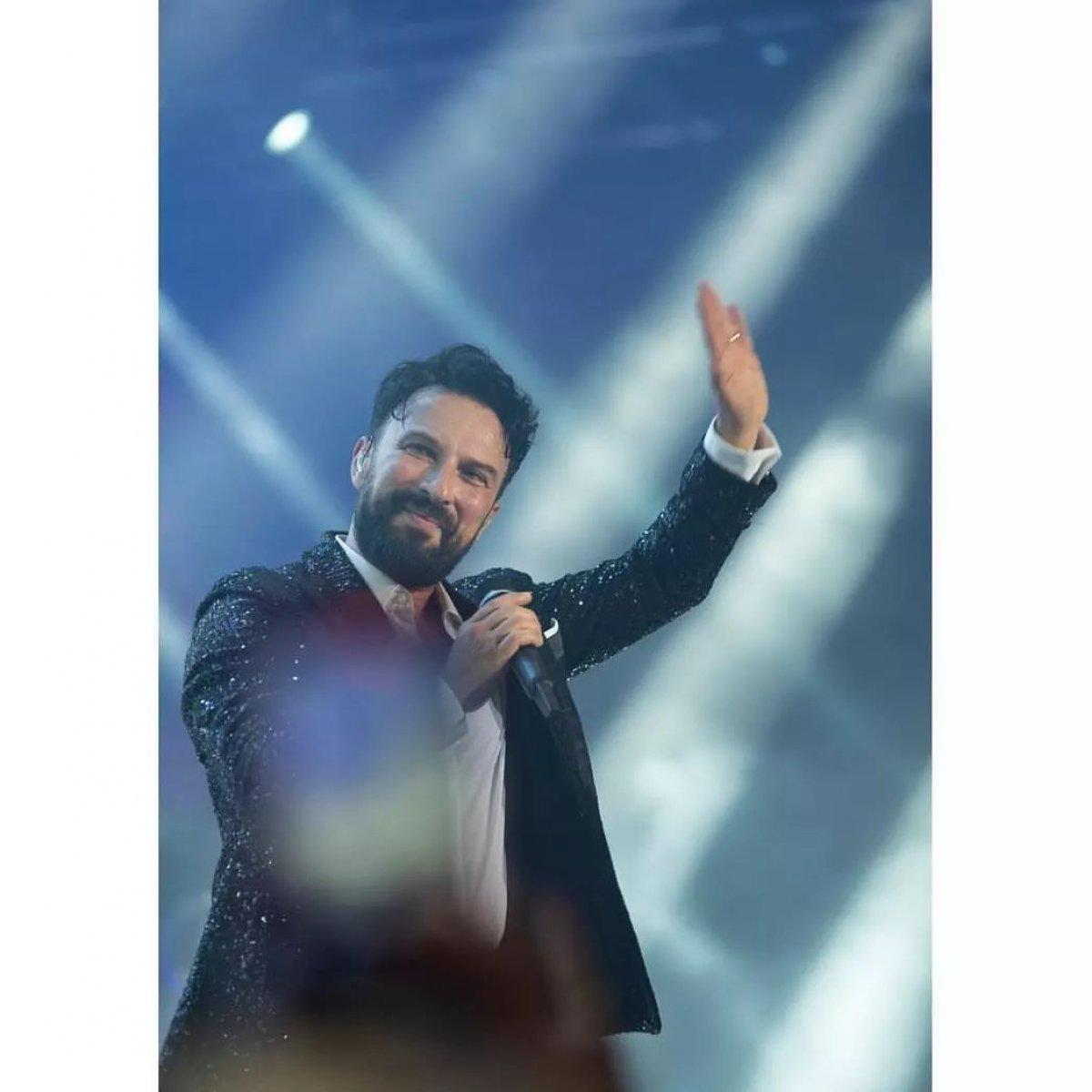 Tuğba Ekinci, Tarkan'ı eleştirdi