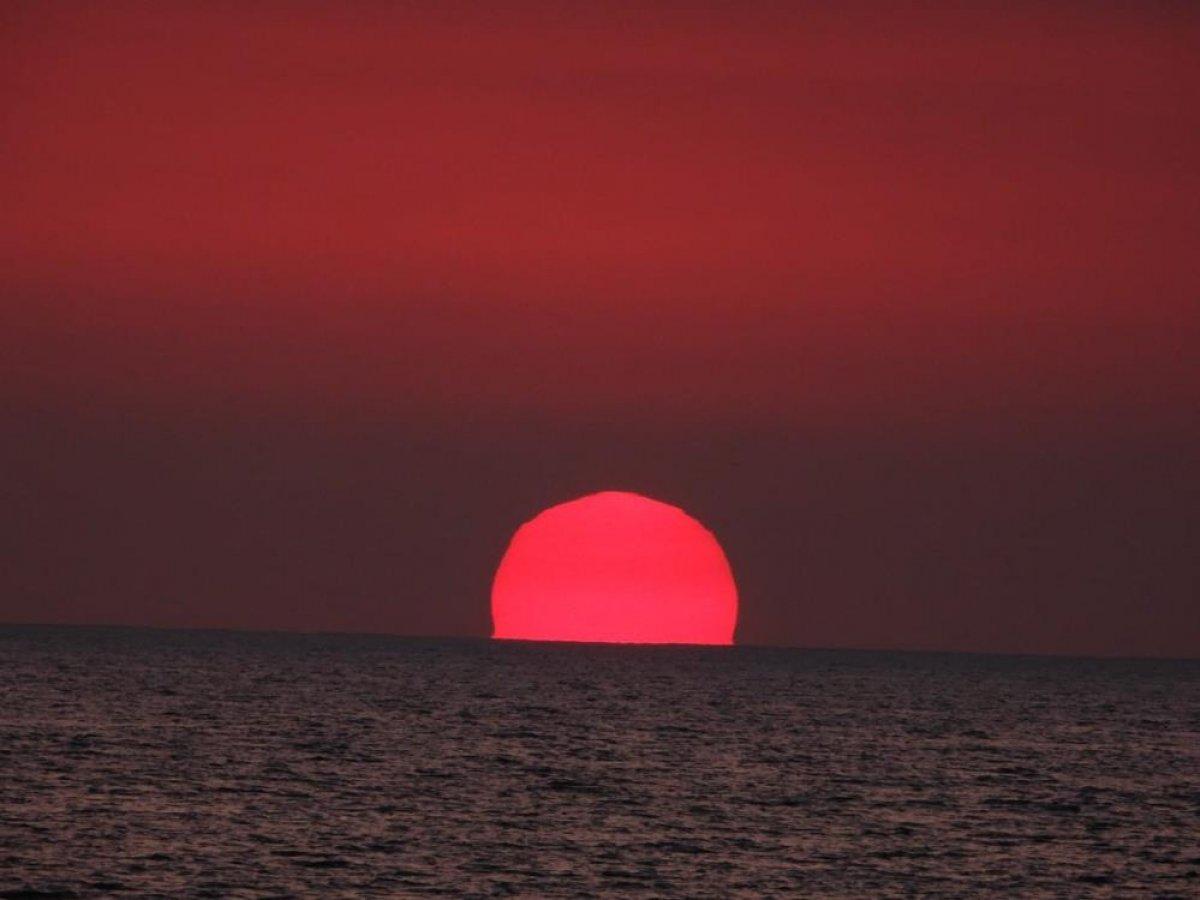 Hatay'da gün batımı görenleri mest etti