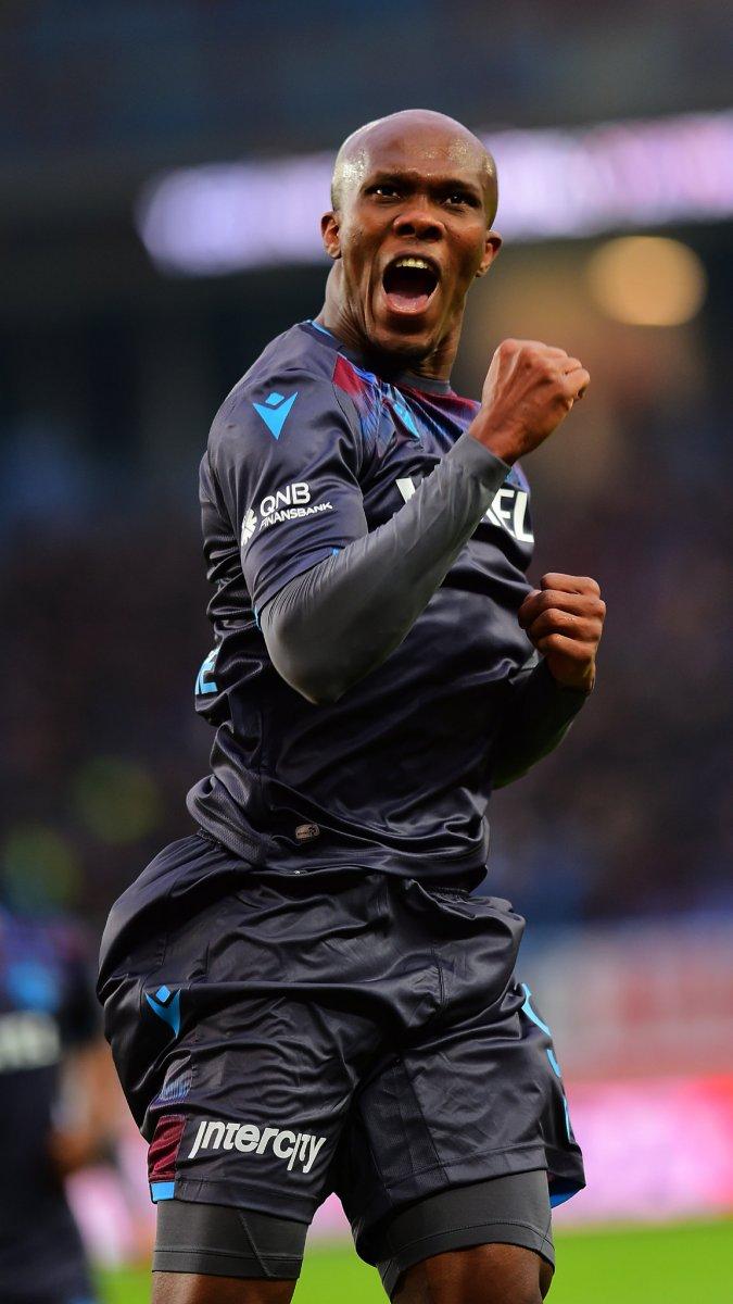 Nwakaeme, Trabzonspor'dan ayrıldı