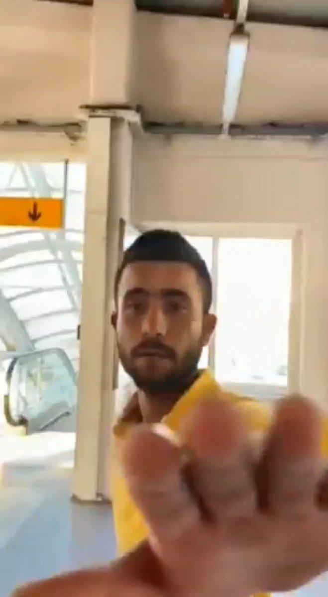 Bursa’da 3 genç kıza metroda taciz