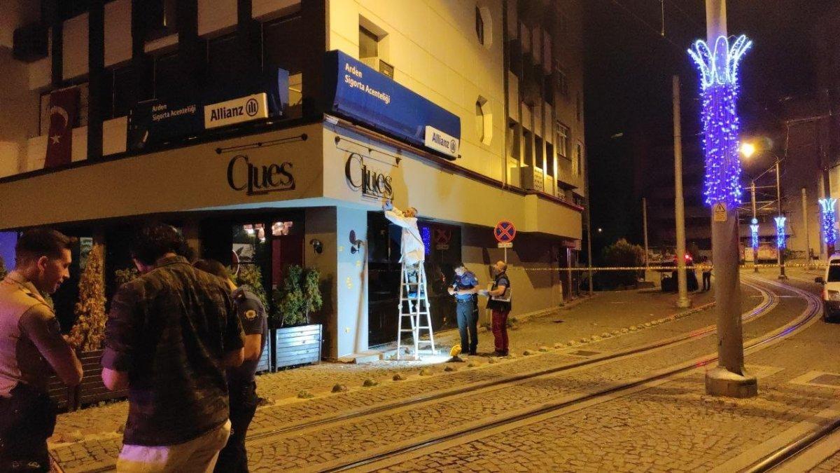 Kocaeli'de eğlence mekanı kurşunlandı: 3 gözaltı