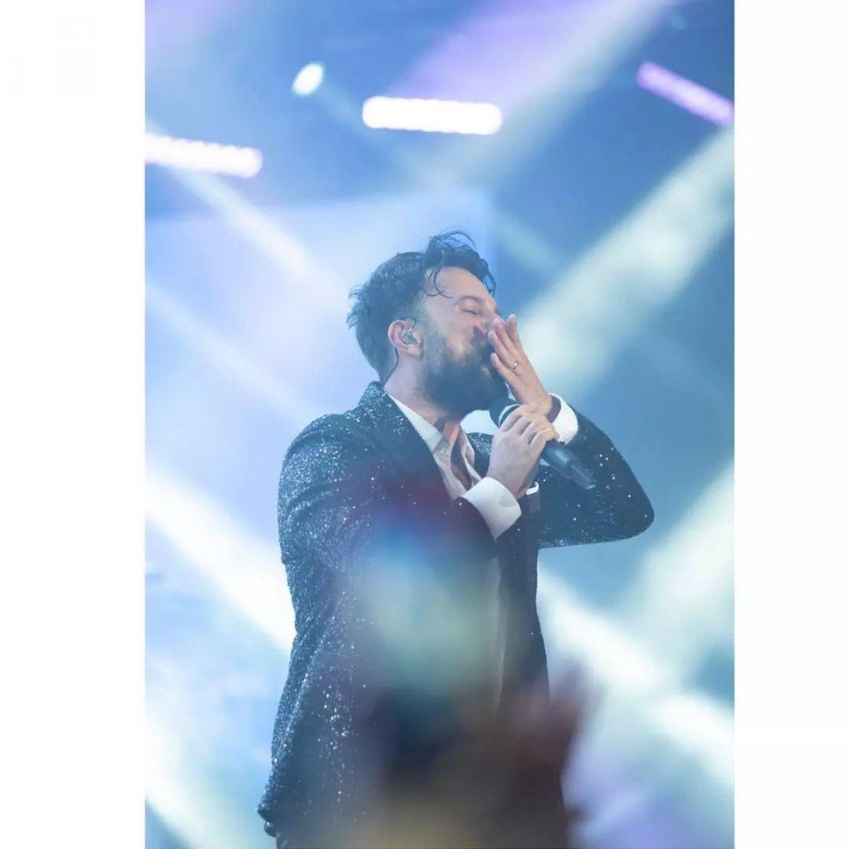 Tuğba Ekinci, Tarkan'ı eleştirdi
