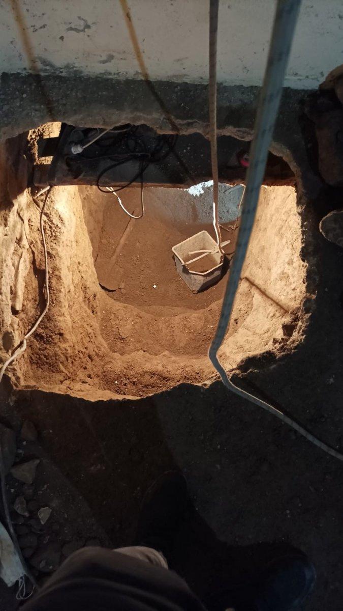 Kayseri'deki şüpheli evine kazdığı tünelden kaçarken yakalandı