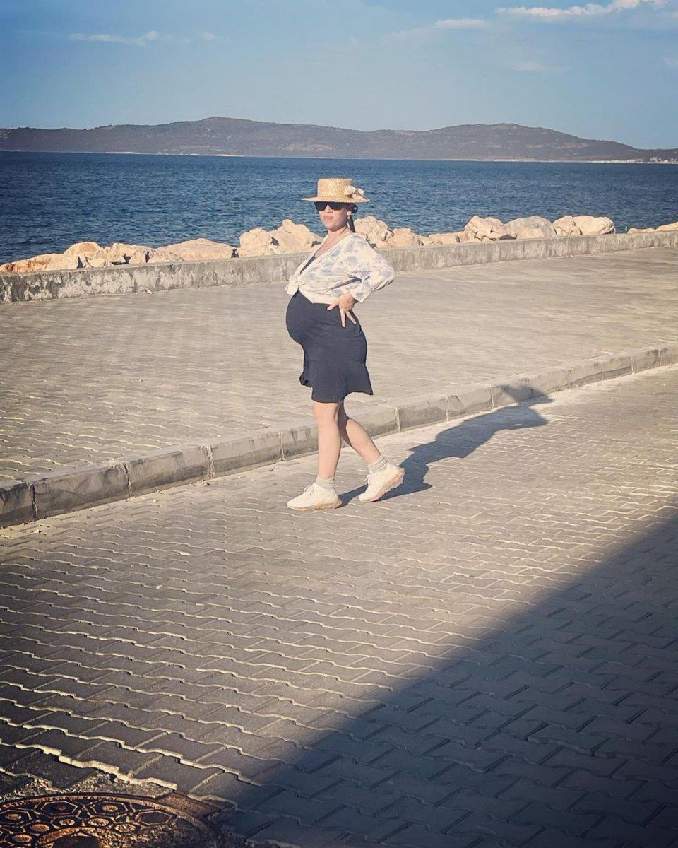 Demet Evgar'dan 7,5 ay pozu