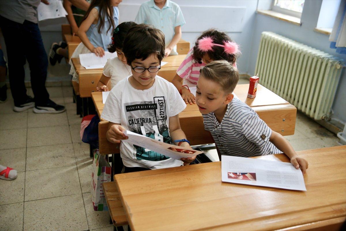 Öğrenciler bugün yaz tatiline girdi