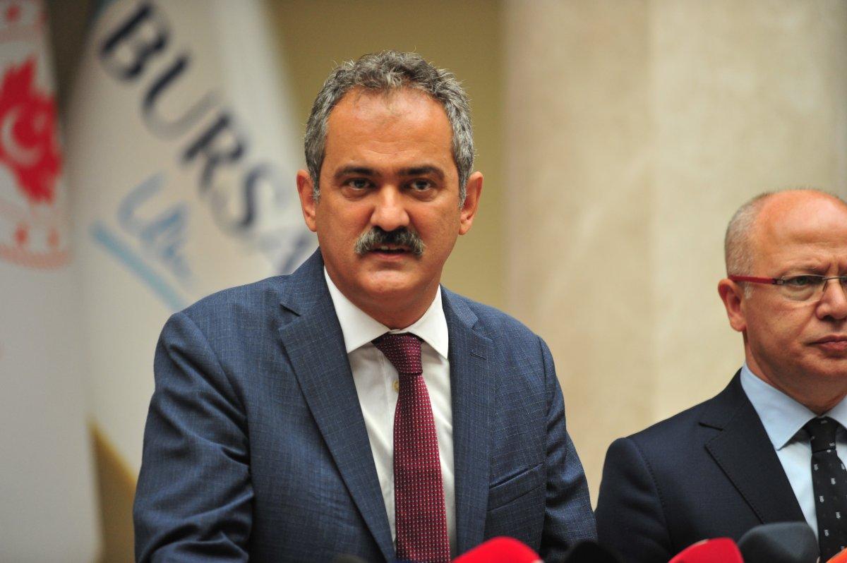 Bursa'da dansözlü eğlence sonrası görevden alınan müdüre destek