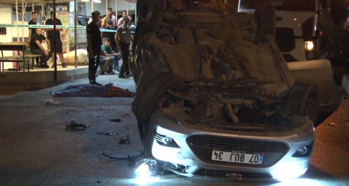 Antalya’da otomobil motosiklete çarptı: 1 ölü 2 yaralı
