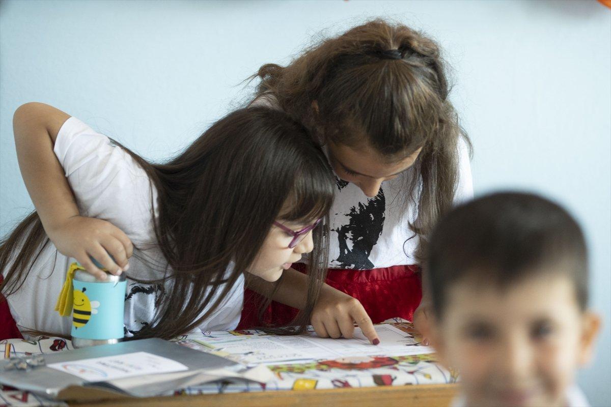 Öğrenciler bugün yaz tatiline girdi