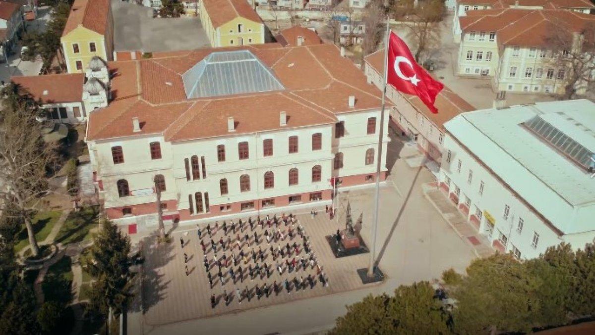 TRT'de Kara Tahta dizisi yaz boyu ekranda