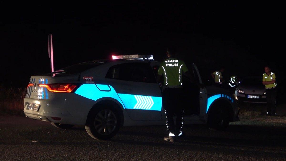 Kırıkkale'de 'dur' ihtarına uymayan sürücü polise çarptı