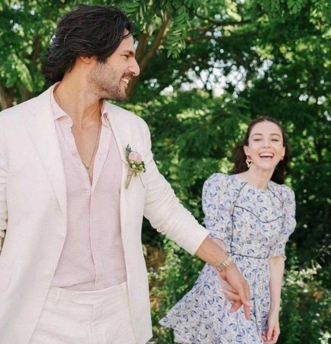 Serkan Çayoğlu ile Özge Gürel nişanlandı