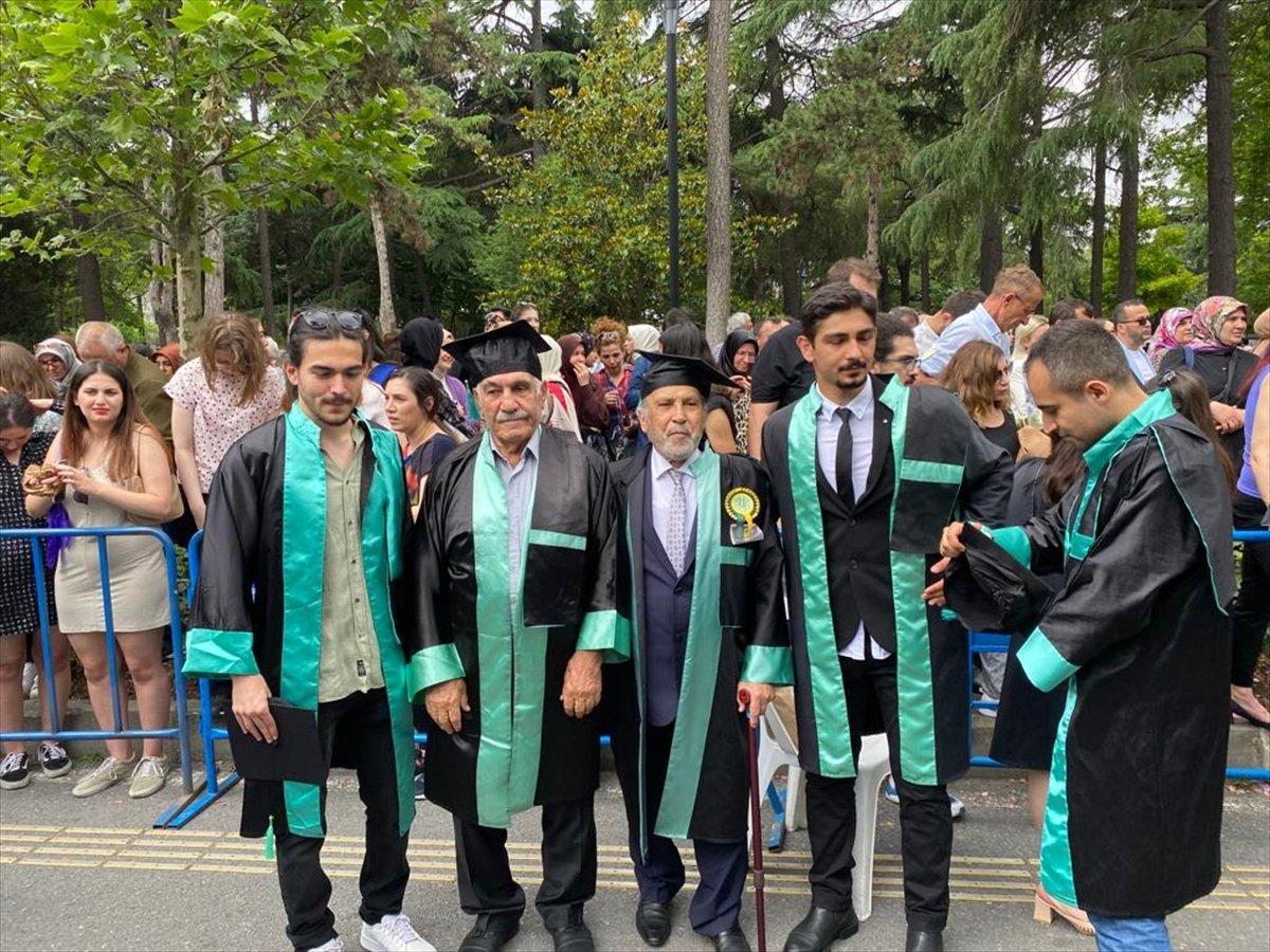 Aftan faydalanıp 77 yaşında tarih bölümünü bitirdi