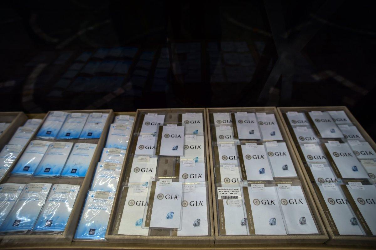 Evlilik teklifi yapacaklara kötü haber: Tektaş fiyatları 2 kat arttı