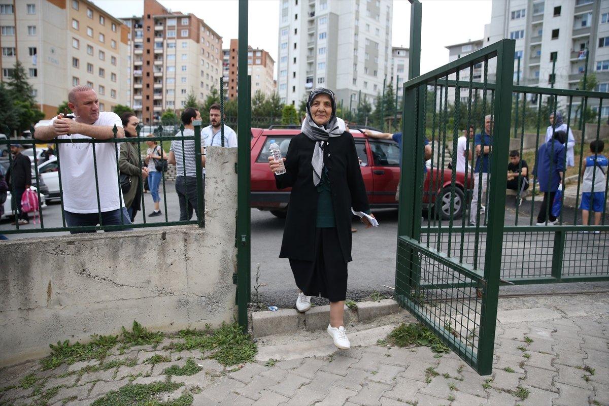 Ordu'da 84 yaşındaki Güneş Önürme, üniversite sınavına girdi