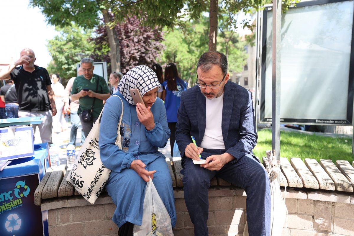 Mehmet Kasapoğlu'ndan YKS öğrencilerine ve ailelerine destek