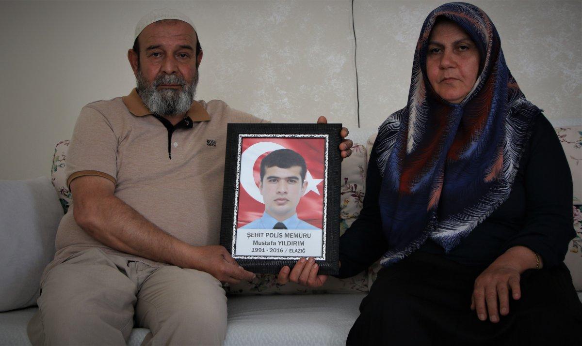 Babalar Günü'nde şehit evladının kabrine gitti: O geleceğine, biz geldik