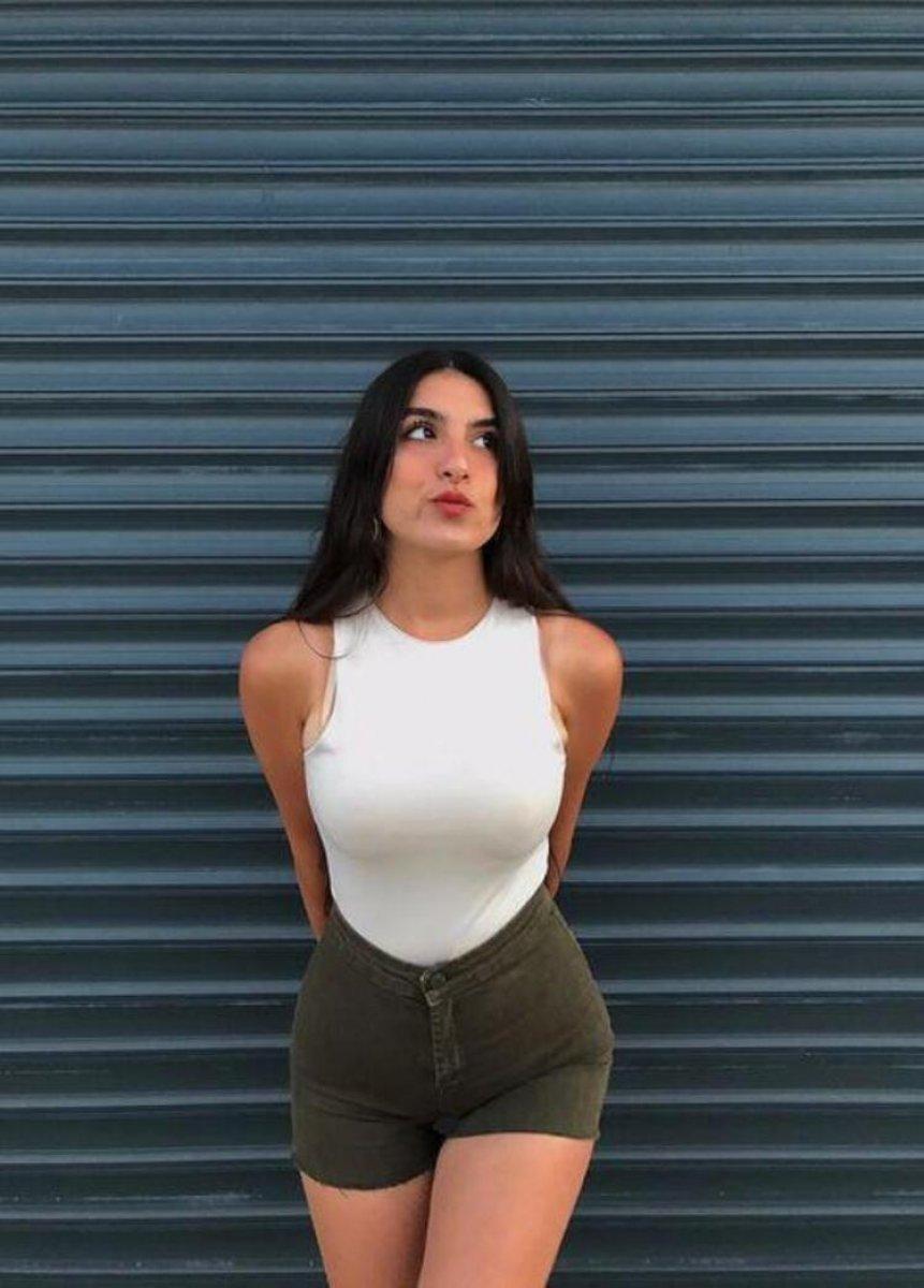 Bakırköy'deki eski sevgililer göğüslerinden vurulu halde bulundu