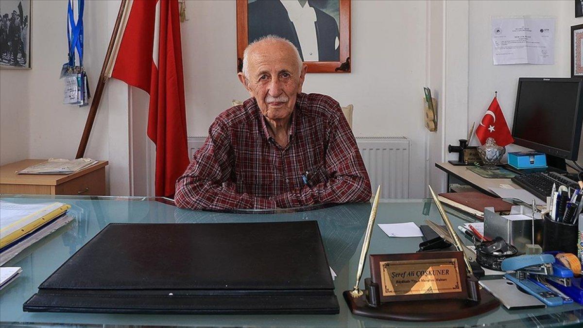 İstanbul'daki en yaşlı muhtar 95 yaşında görevine devam ediyor